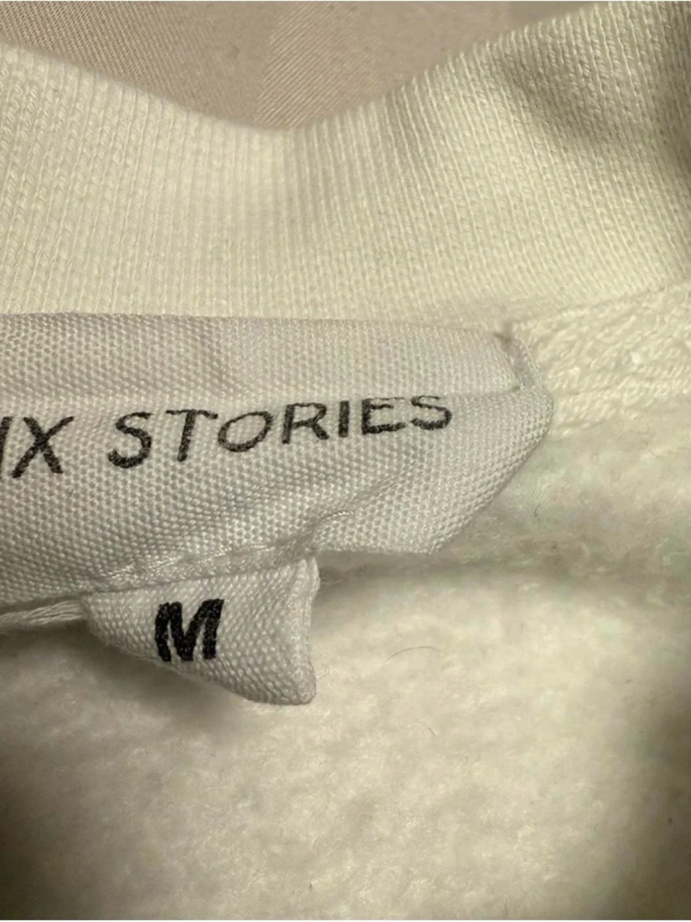 Six Stories White Graphic Sweatpants and sweatshirt - Picture 2 of 3